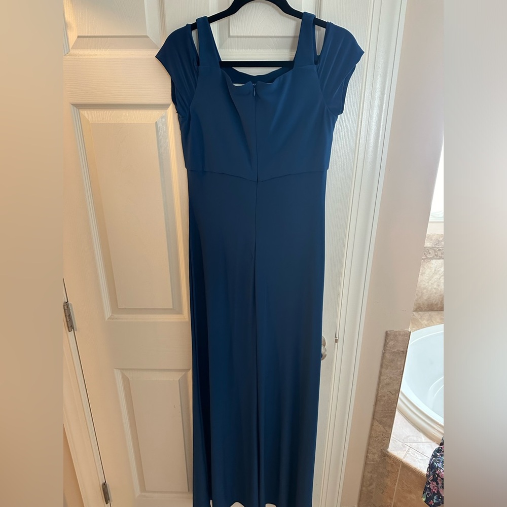 New never worn: Nightway Cold-Shoulder Keyhole Gown Blue/grey color,  Size 10